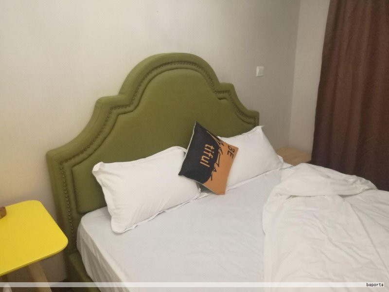 酒店家具是酒店营销的重要组成部分,在提升品牌形象、舒适度与客户体验方面发挥着关键作用。随着市场快速扩张和品牌数量激增,行业需要权威的品牌评估来帮助消费者和酒店业全面了解优秀实力。由招投标供应链品牌推介平台组织的“2023中国办公及商用家具评价推介”活动历时两月有余,联合多家权威媒体发布了“2023中国酒店家具十大品牌”系列榜单,覆盖领军品牌、十大品牌、高端定制十大品牌、绿色酒店家具十大品牌以及质量标杆企业等分类,成为行业内权威参考与数据支撑。 酒店家具是酒店营销的重要组成部分,在提升品牌形象、舒适度与客户体验方面发挥着关键作用。随着市场快速扩张和品牌数量激增,行业需要权威的品牌评估来帮助消费者和酒店业全面了解优秀实力。由招投标供应链品牌推介平台组织的“2023中国办公及商用家具评价推介”活动历时两月有余,联合多家权威媒体发布了“2023中国酒店家具十大品牌”系列榜单,覆盖领军品牌、十大品牌、高端定制十大品牌、绿色酒店家具十大品牌以及质量标杆企业等分类,成为行业内权威参考与数据支撑。