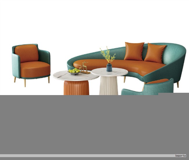 正处于夏末初秋的交界,气候渐从炽热转为清爽干燥,万物在经年的积淀后迎来丰收的时刻。微光般的意象如烛火、桂花、稻穗,点亮了这个季节的美好。春生夏长,秋收冬藏,万物自有规律,而人类的设计精神可以主动感知与创造。在这个收获的阶段,无论你是以美好生活为目标的设计师,还是将构想化为实体的建筑师,或是专注于材料与渠道的服务者,只要愿意播下汗水与努力的种子,未来就可能带来意想不到的惊喜。 正处于夏末初秋的交界,气候渐从炽热转为清爽干燥,万物在经年的积淀后迎来丰收的时刻。微光般的意象如烛火、桂花、稻穗,点亮了这个季节的美好。春生夏长,秋收冬藏,万物自有规律,而人类的设计精神可以主动感知与创造。在这个收获的阶段,无论你是以美好生活为目标的设计师,还是将构想化为实体的建筑师,或是专注于材料与渠道的服务者,只要愿意播下汗水与努力的种子,未来就可能带来意想不到的惊喜。