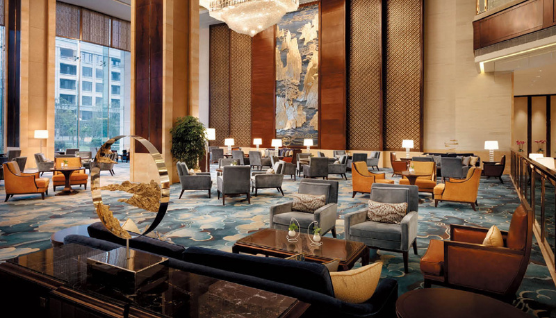 深圳乃至周边地区承接着港台地区“三来一补”加工产业