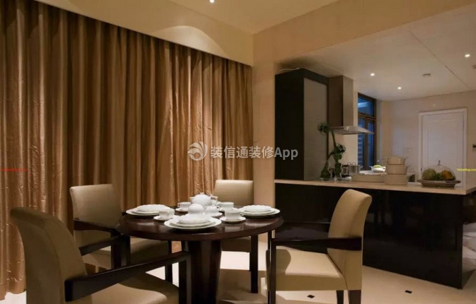 团队中拥有大量具备理工科背景的设计师与工程师