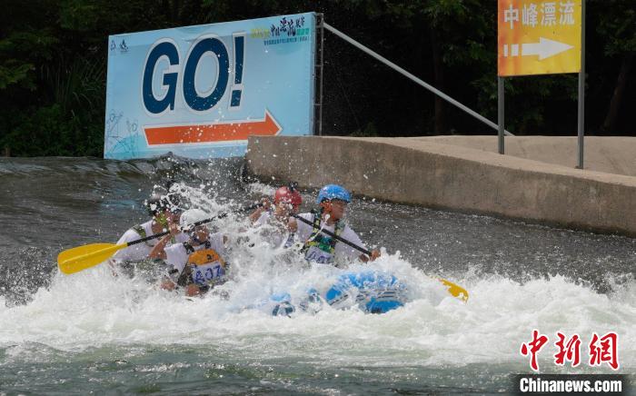 广西桂林资源县山水如画迎来中国漂流联赛总决