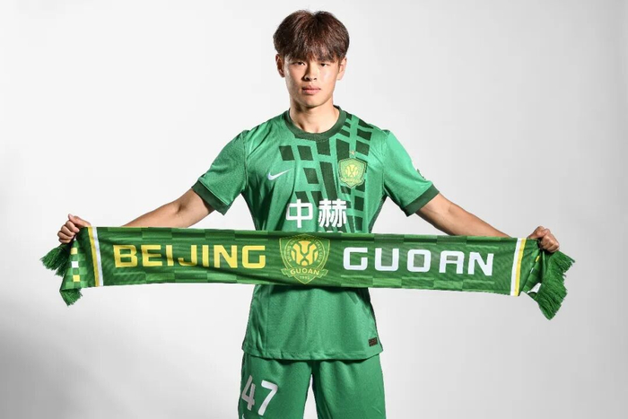 18岁新援邓捷夫中超首秀惊艳 跑动数据登顶