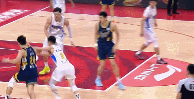 崔永熙防守惊艳关键三分助广东紧咬比分，杰曼