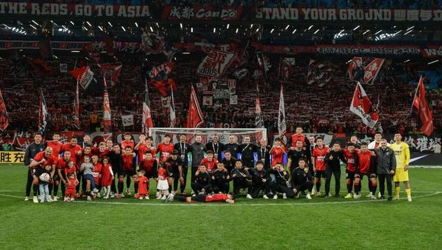 成都蓉城5-1大胜青岛西海岸 席尔瓦费利佩双星闪