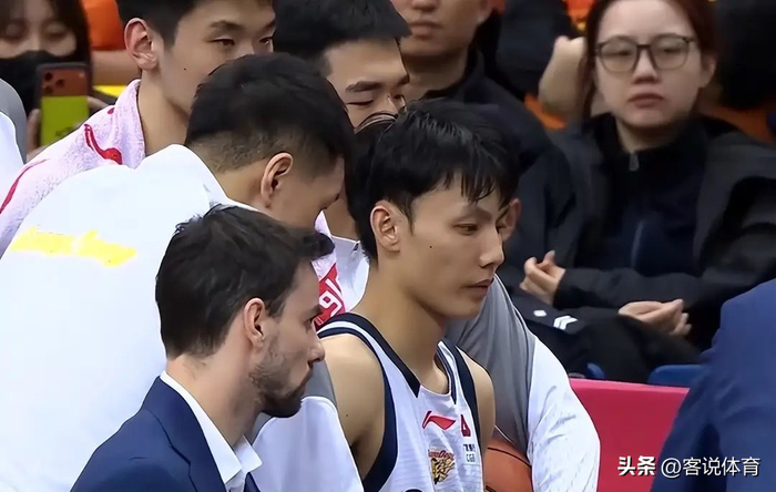 广东逆转青岛麦考尔独挑大梁苏群犀利点评菜鸡