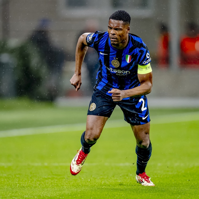 邓弗里斯复出助国米逆转 今夏解约金或成转会焦