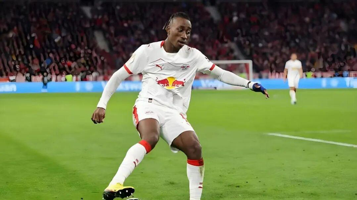 19岁科特迪瓦边锋迪奥曼德引利物浦巴黎争夺，