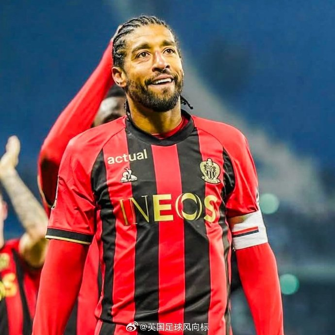 42岁巴西中卫丹特正式退役 回归拜仁担任U23主帅